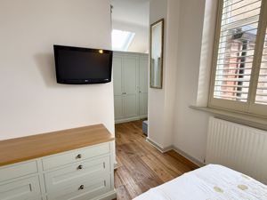 Photo 5- click for photo gallery